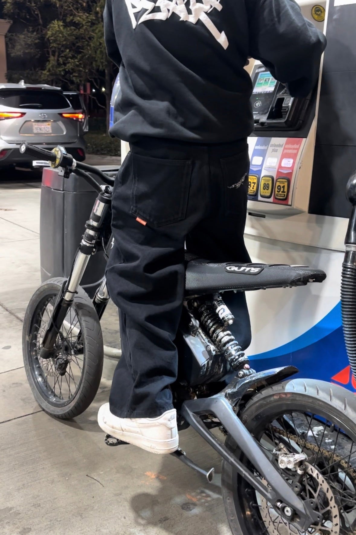 Peak Baggy Jeans - Black