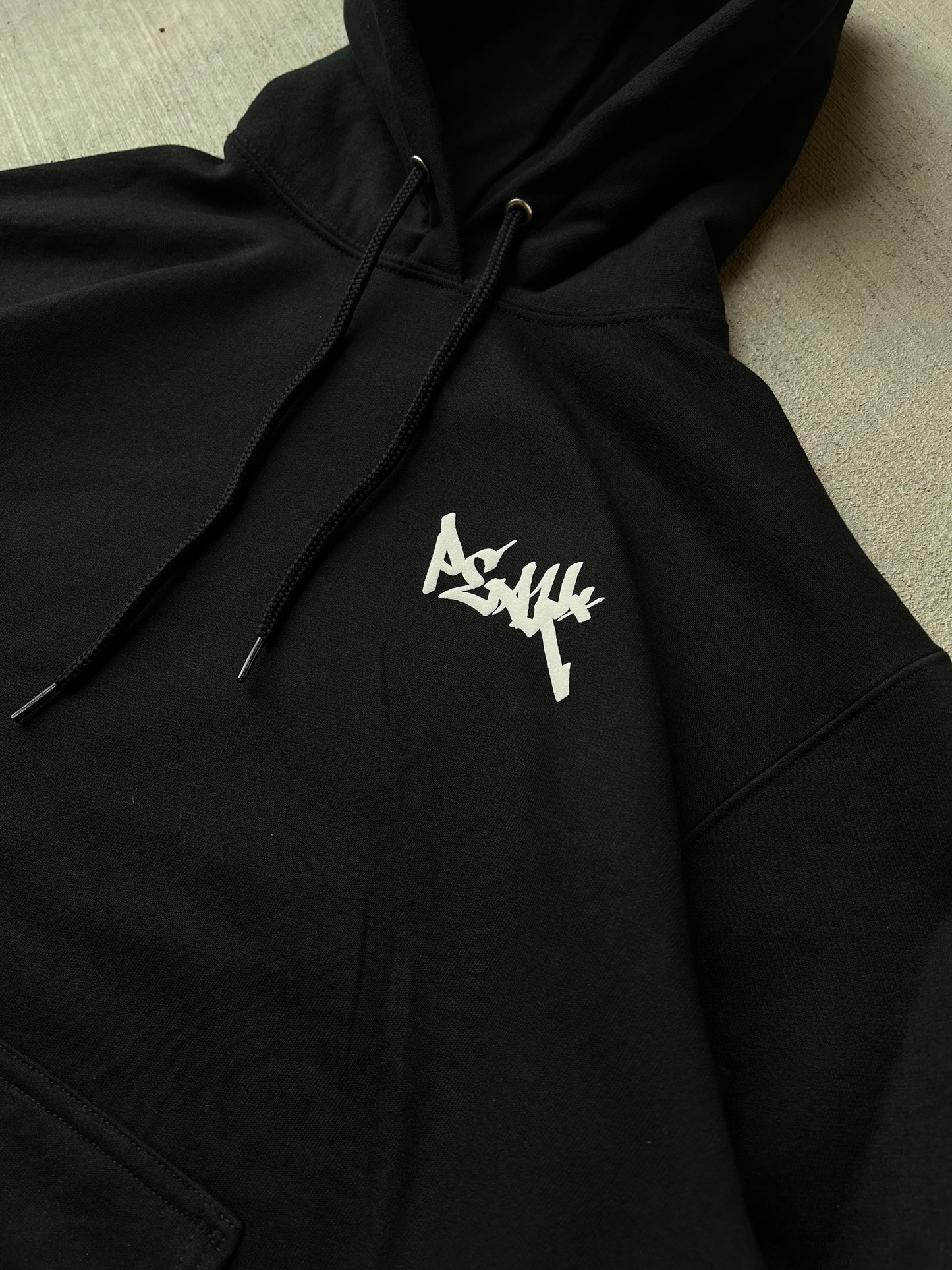 Peak* Puff Print Hoodie - Black