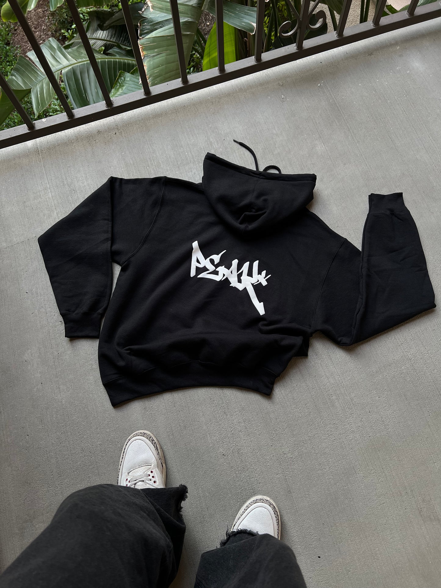 Peak* Puff Print Hoodie - Black