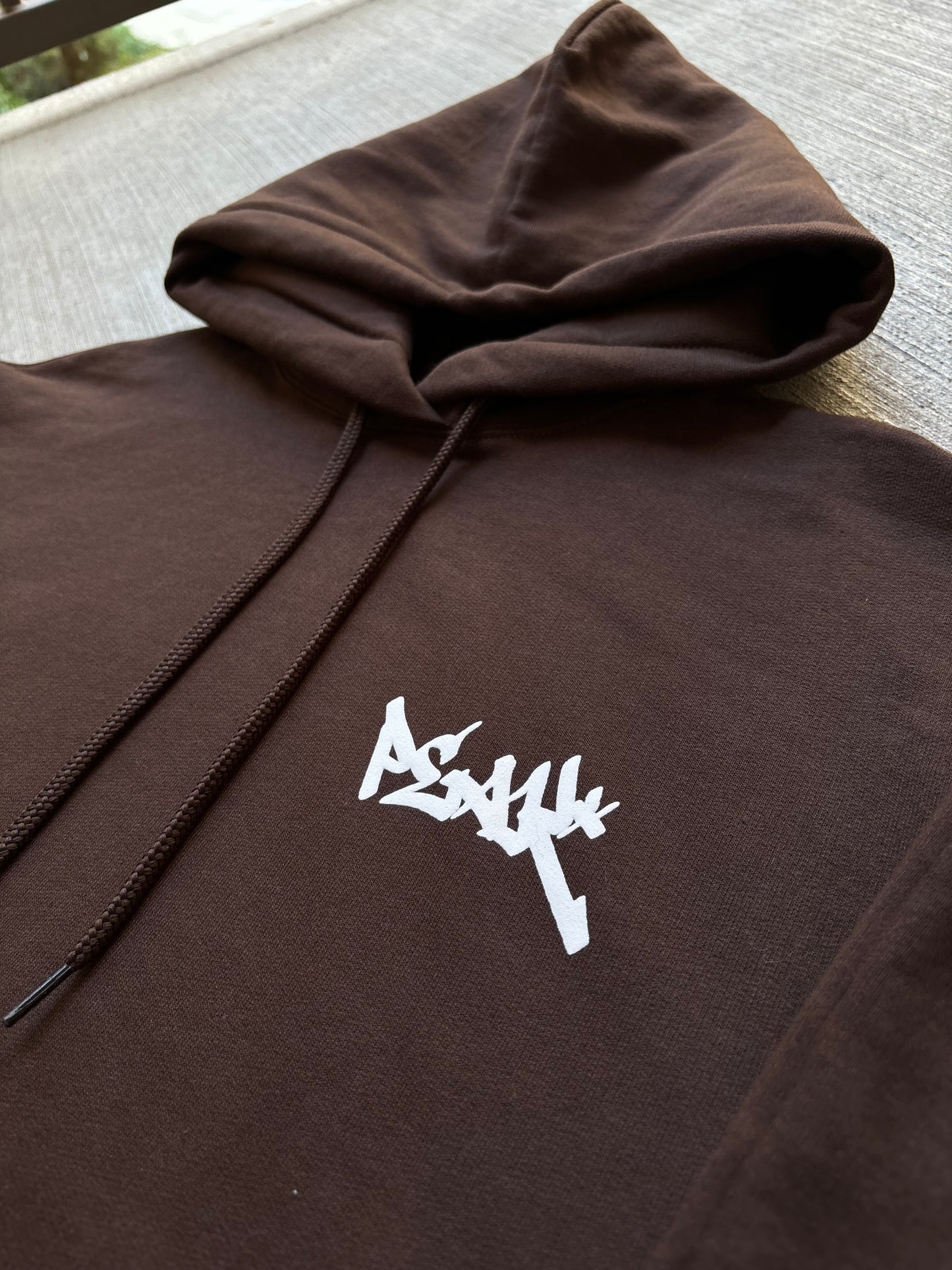 Peak* Puff Print Hoodie - Brown